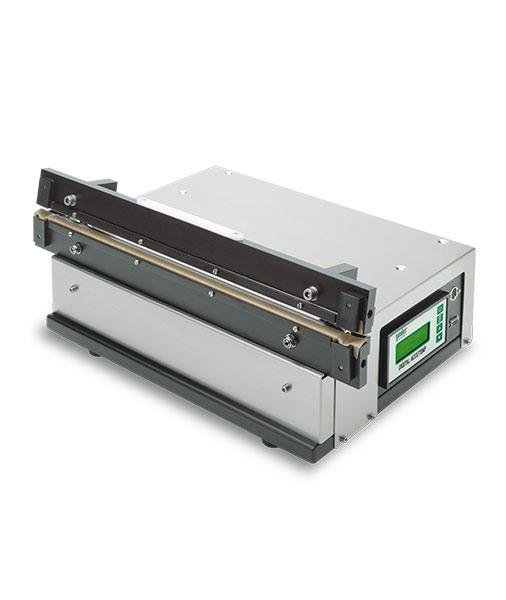 Gandus Saldatrici MH 460/610 impulse bar sealer with its digital controller and the sealing bar running the width of the machine